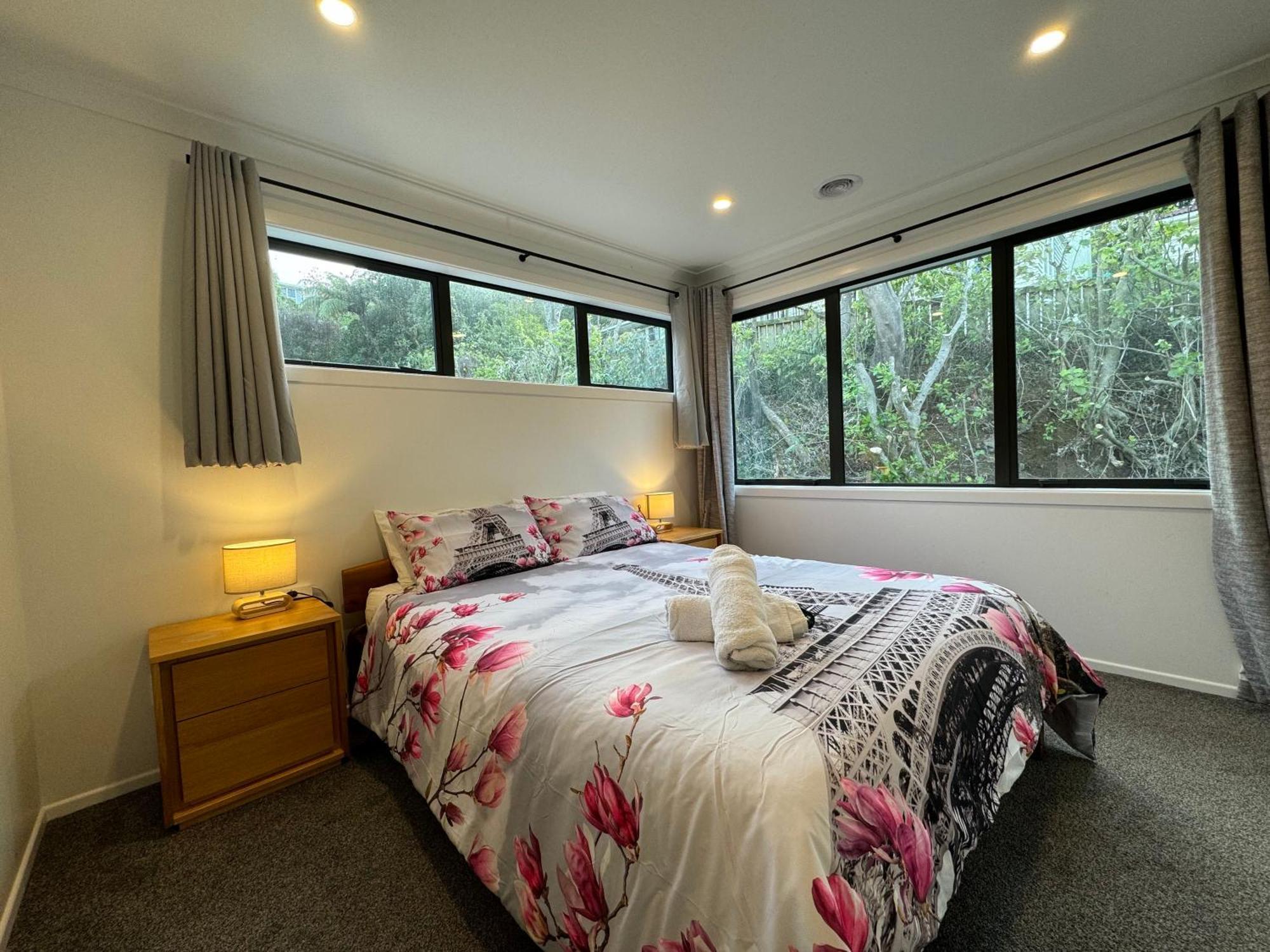 No Party Allowed, Entire Brand New 3 Bedroom Townhouse, Free Unlimited Fibre Wifi And Free Parking Wellington Ngoại thất bức ảnh