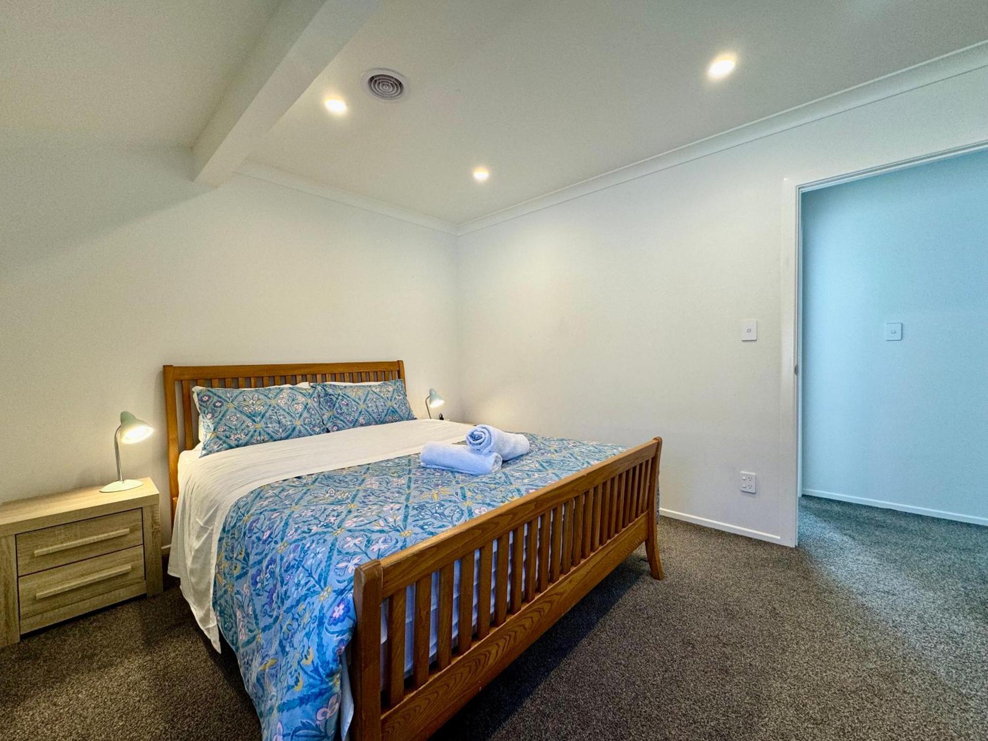 No Party Allowed, Entire Brand New 3 Bedroom Townhouse, Free Unlimited Fibre Wifi And Free Parking Wellington Ngoại thất bức ảnh