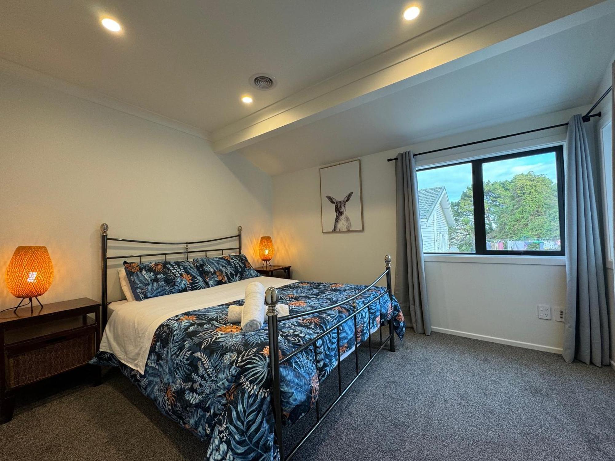 No Party Allowed, Entire Brand New 3 Bedroom Townhouse, Free Unlimited Fibre Wifi And Free Parking Wellington Ngoại thất bức ảnh