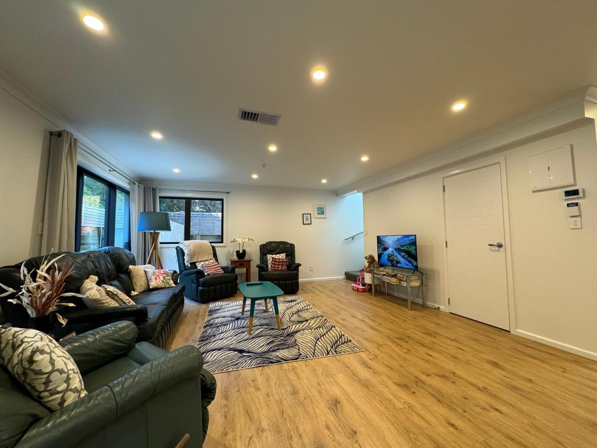 No Party Allowed, Entire Brand New 3 Bedroom Townhouse, Free Unlimited Fibre Wifi And Free Parking Wellington Ngoại thất bức ảnh
