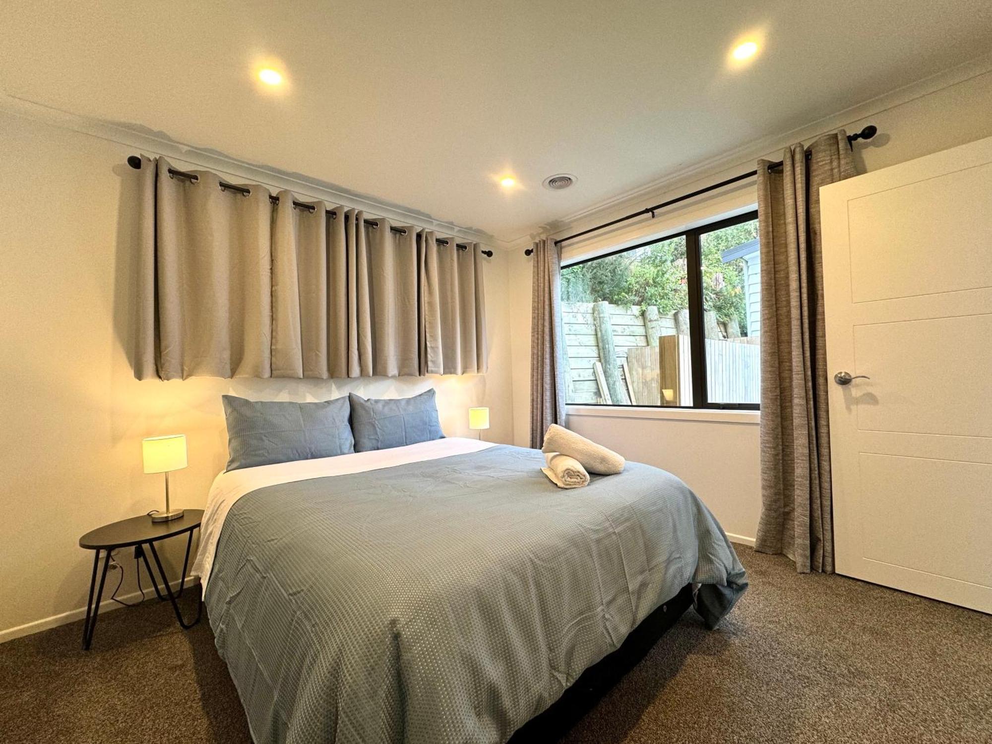 No Party Allowed, Entire Brand New 3 Bedroom Townhouse, Free Unlimited Fibre Wifi And Free Parking Wellington Ngoại thất bức ảnh
