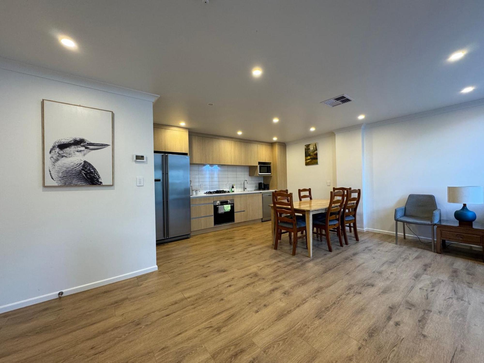 No Party Allowed, Entire Brand New 3 Bedroom Townhouse, Free Unlimited Fibre Wifi And Free Parking Wellington Ngoại thất bức ảnh